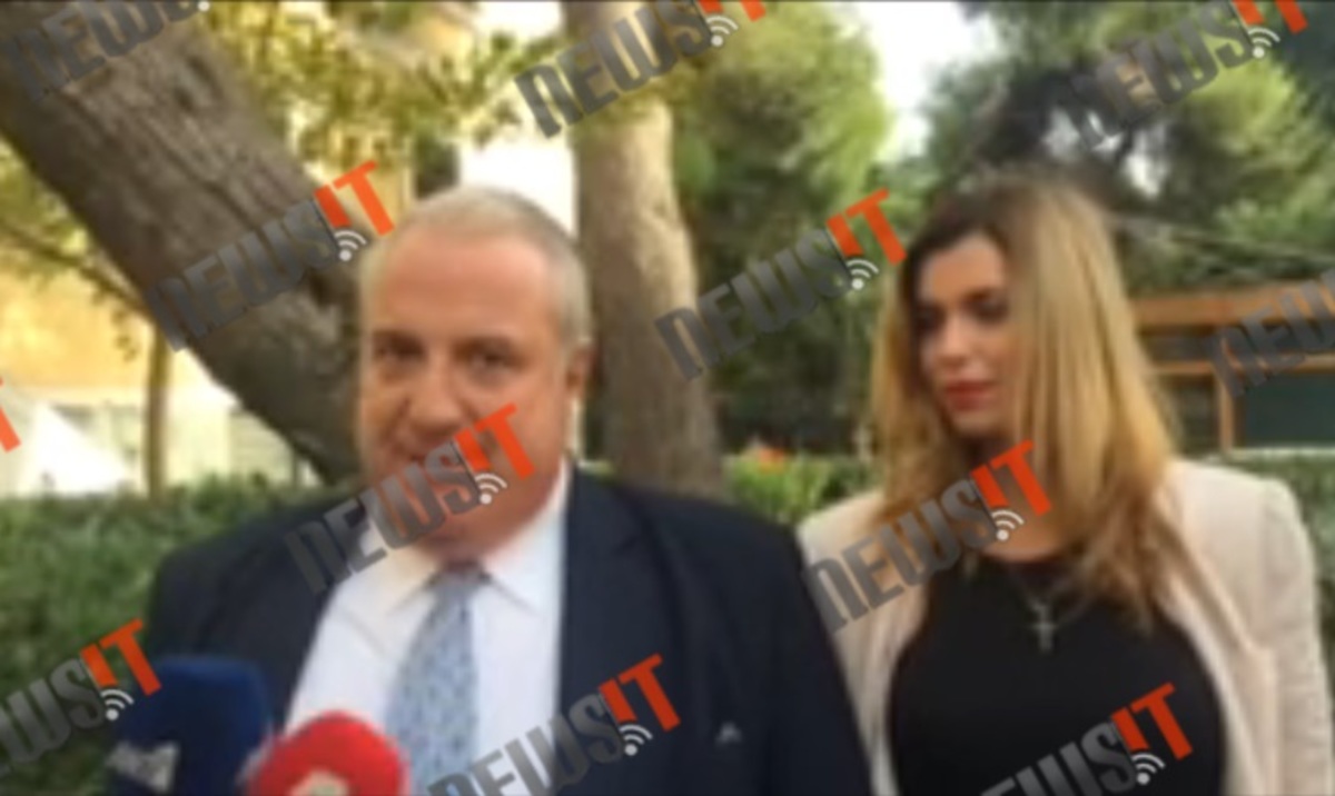 Κεχαγιόγλου για κύκλωμα διαρρηκτών