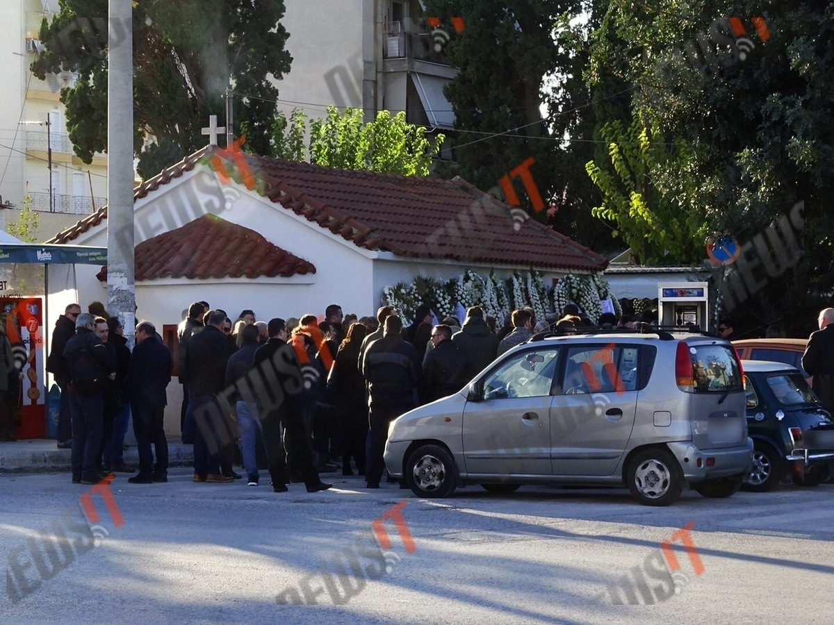 Έκρηξη στα Έβερεστ: Θρήνος στην κηδεία της αδικοχαμένης Βασιλικής Παραστατίδου [pics]