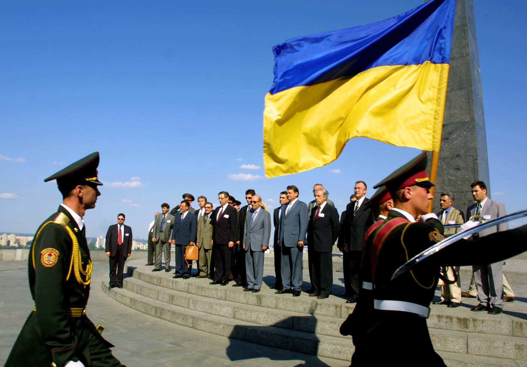 Η Ουκρανία διαπραγματεύεται δάνειο 20 δισ δολαρίων από το ΔΝΤ