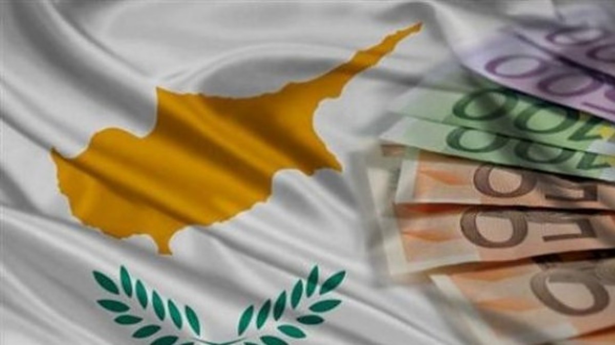 Reuters: Μαύρα σύννεφα πάνω από την κυπριακή Οικονομία