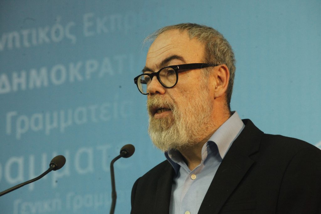 Βουλευτής του ΣΥΡΙΖΑ κράζει την κυβέρνηση: “Άλλα λόγια να αγαπιόμαστε η συνταγματική Αναθεώρηση”