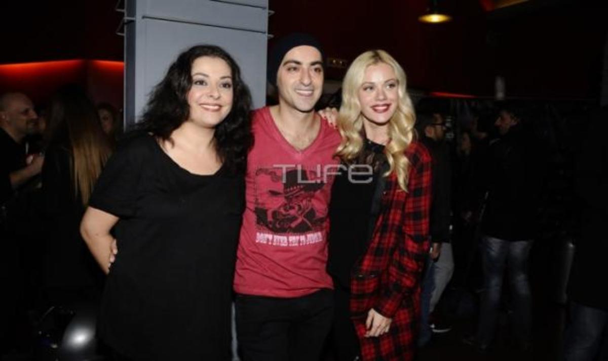 Οι επώνυμοι επιβιβάστηκαν στο… “Κτελ”! Φωτογραφίες από την επίσημη πρεμιέρα