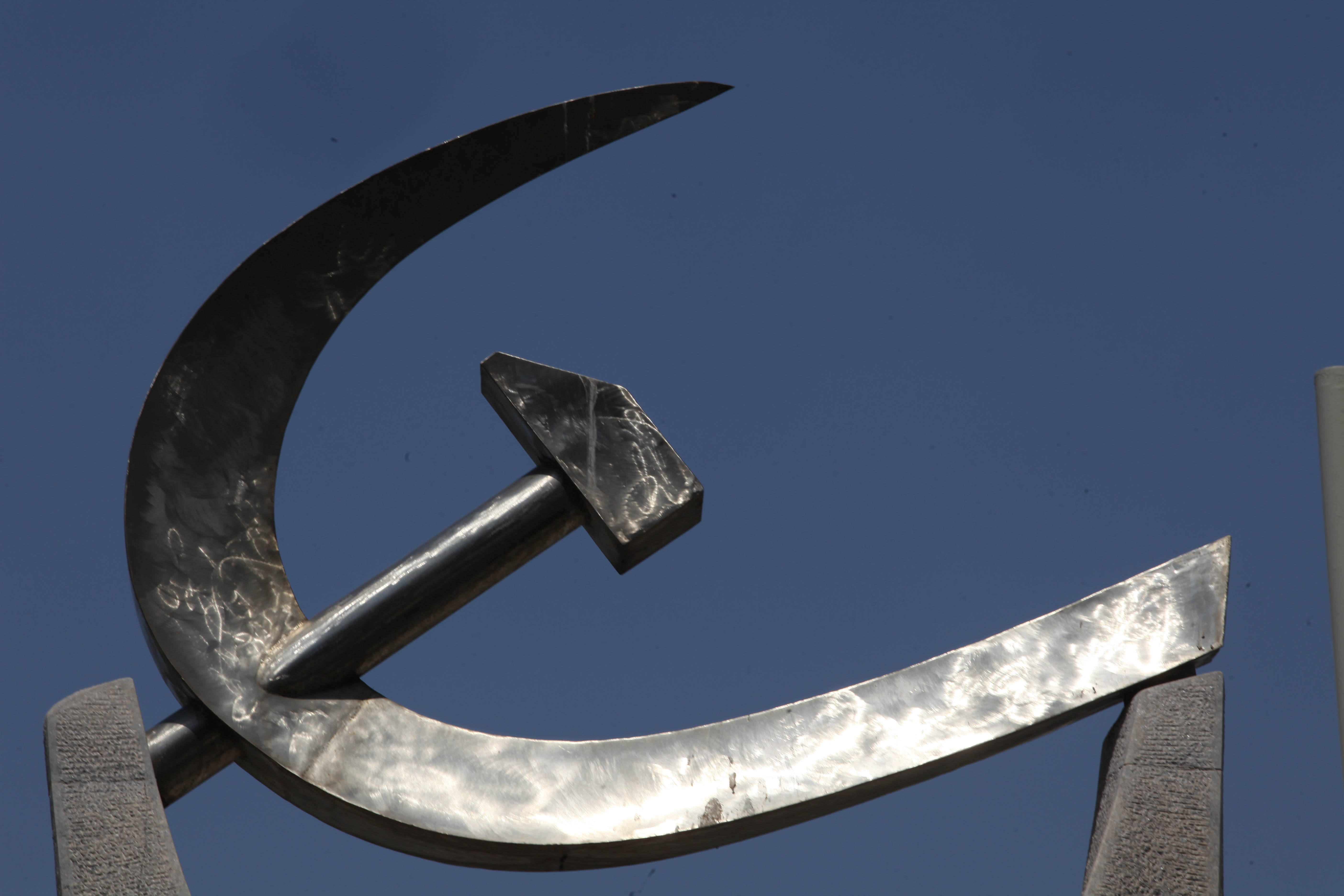 ΚΚΕ: Από την Σκύλλα στην Χάρυβδη η επιλογή Γερμανίας η ΔΝΤ