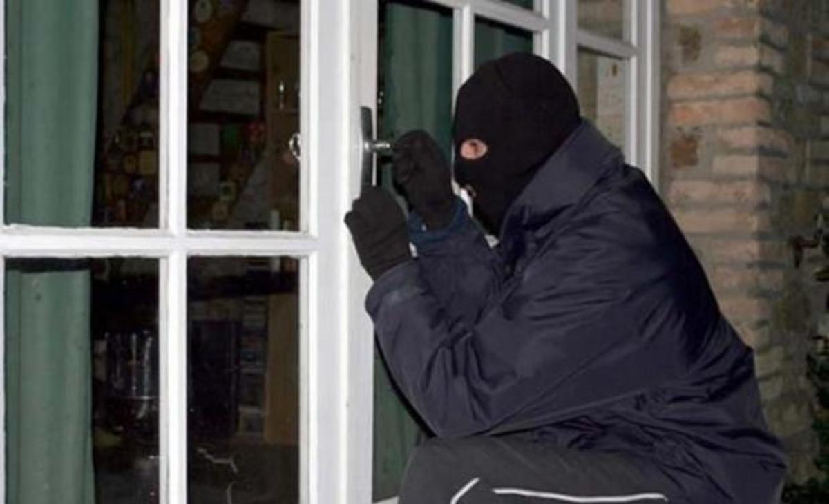 Ελληνίδα ηθοποιός αποκαλύπτει για την διάρρηξη του σπιτιού της: «Ήρθαν με φορτηγό και τα πήραν όλα»!
