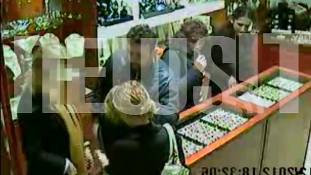 Αποκαλυπτικό βίντεο:Πως οργανωμένη σπείρα ρημάζει κοσμηματοπωλεία