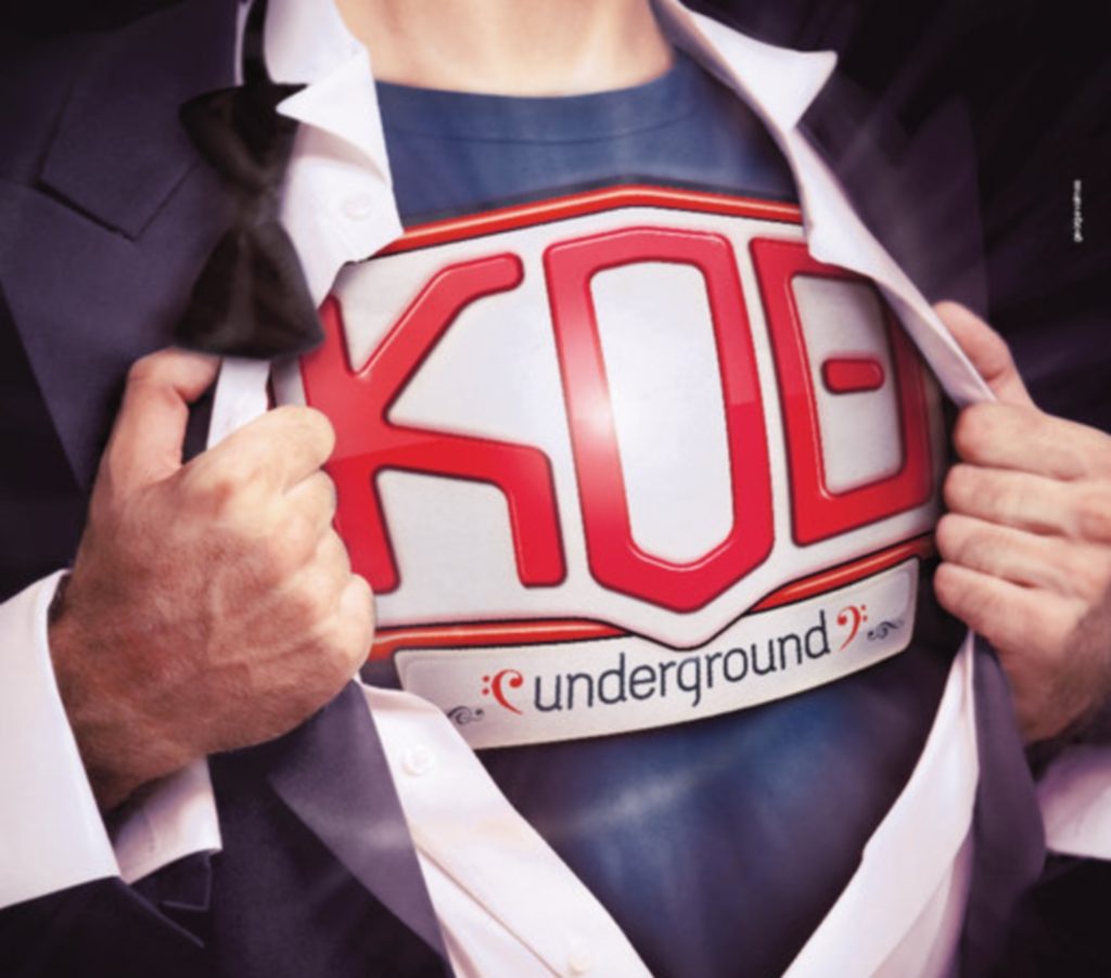 Συναυλία με μακό και μπλουτζίν στη Θεσσαλονίκη!