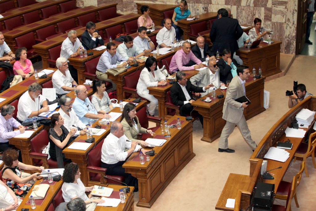 Σκιώδη κυβέρνηση και ομάδα “παρακολούθησης” του μνημονίου φτιάχνει ο ΣΥΡΙΖΑ