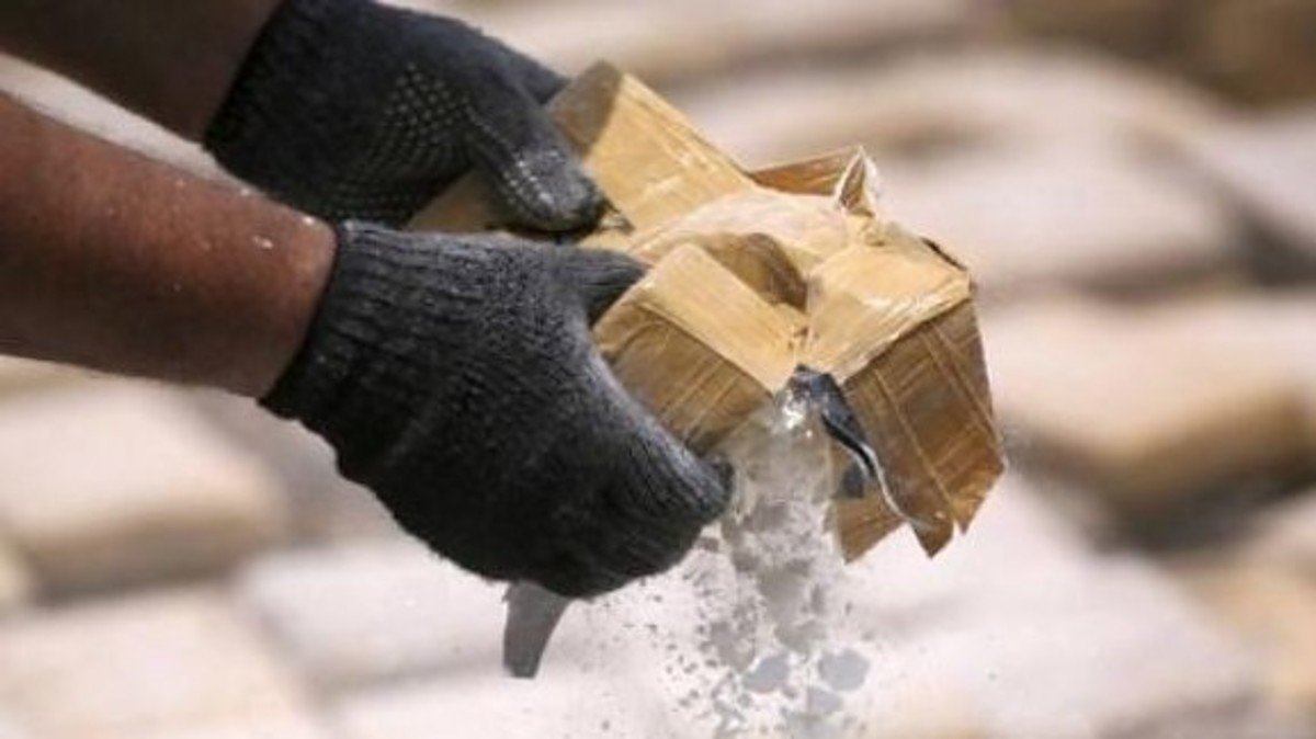 Χειροπέδες σε 39χρονο που θα γέμιζε την Κύπρο ναρκωτικά!