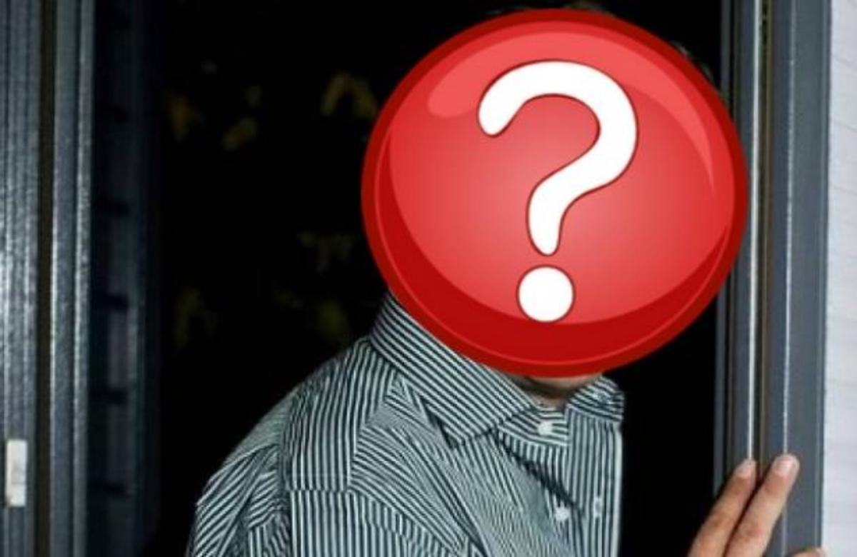 Ηθοποιός των Βασιλιάδων δηλώνει: ” Πουλάω πιο πολύ γυμνός”