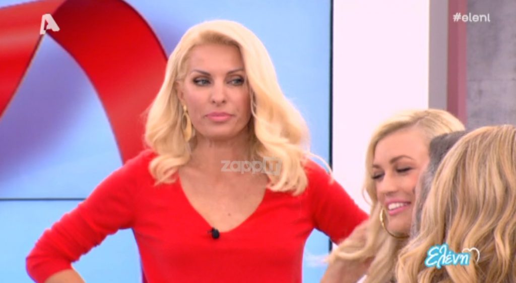 Δεν φαντάζεστε τι έκανε η Ελένη Μενεγάκη όταν την πλησίασε η Βάσω Κολλιδά!