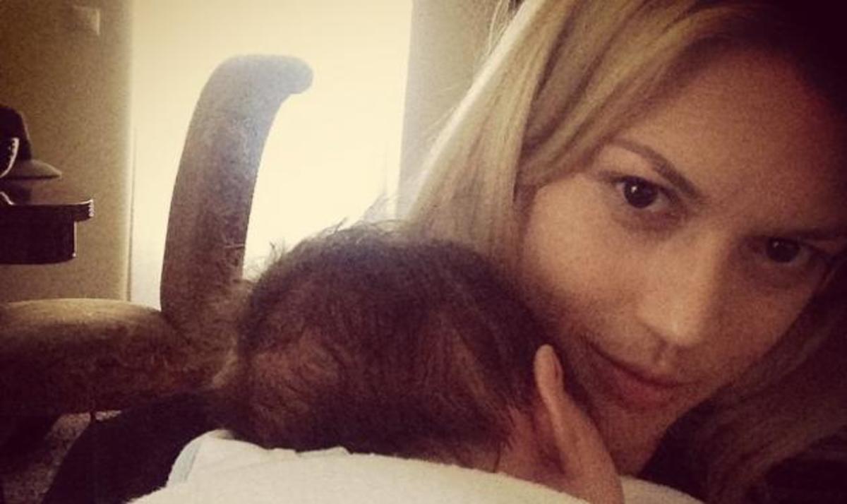 Βάσω Κολλιδά: Ο γιος της μεγαλώνει και δεν σταματάει τις βόλτες με τη μαμά του!