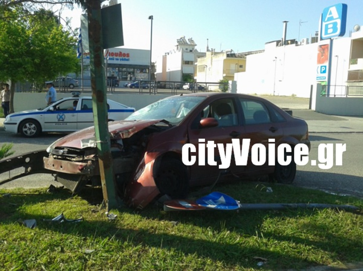 Αγρίνιο: Τον σταμάτησε η κολόνα! (ΦΩΤΟ)