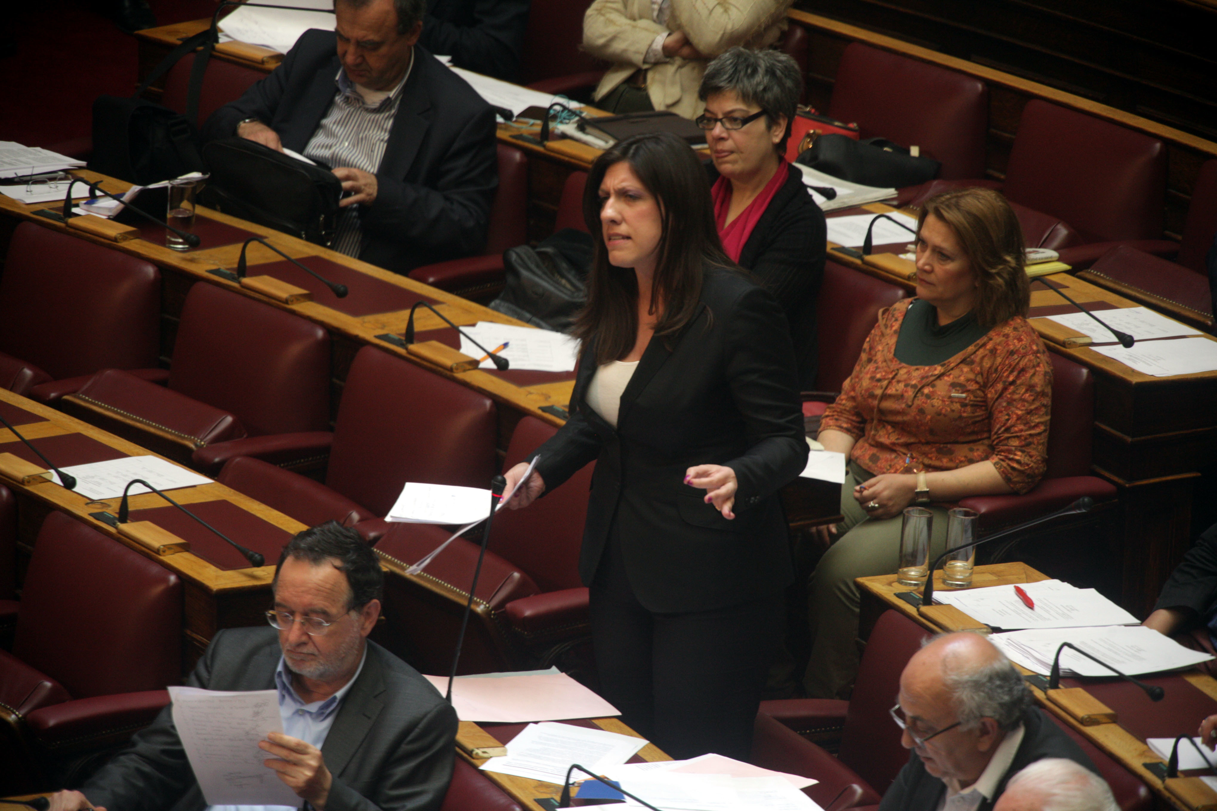 Νέο… ματς της Κωνσταντοπούλου στη Βουλή – “Αυτό είναι έκτρωμα!”