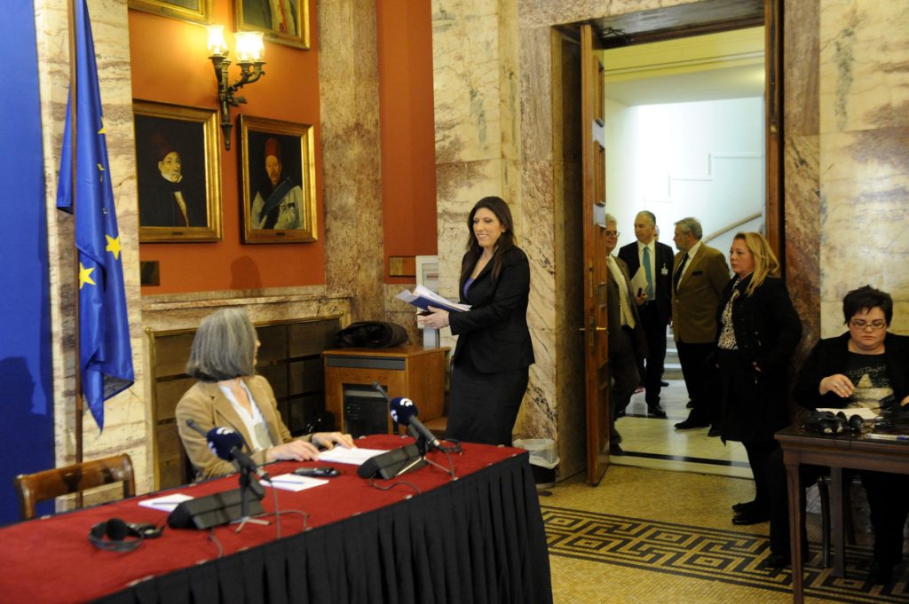 Σάλος από την επίθεση της Ζ. Κωνσταντοπούλου στους κοινοβουλευτικούς συντάκτες