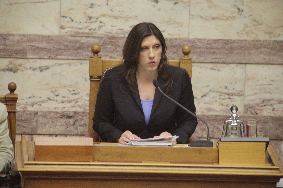 Αντιδράσεις κομμάτων: Ποιός κυβερνά; Ο Τσίπρας ή η Κωνσταντοπούλου;