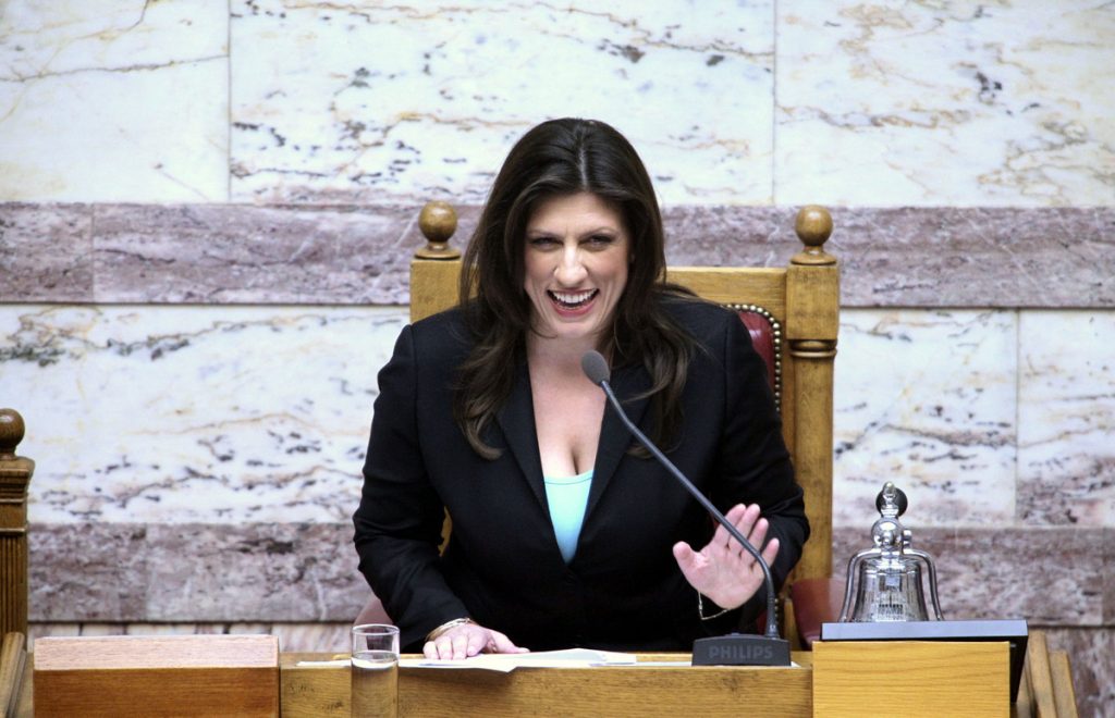 Με ποιον πρώην υπουργό “έθαψε” τους πάντες η Ζωή Κωνσταντοπούλου;