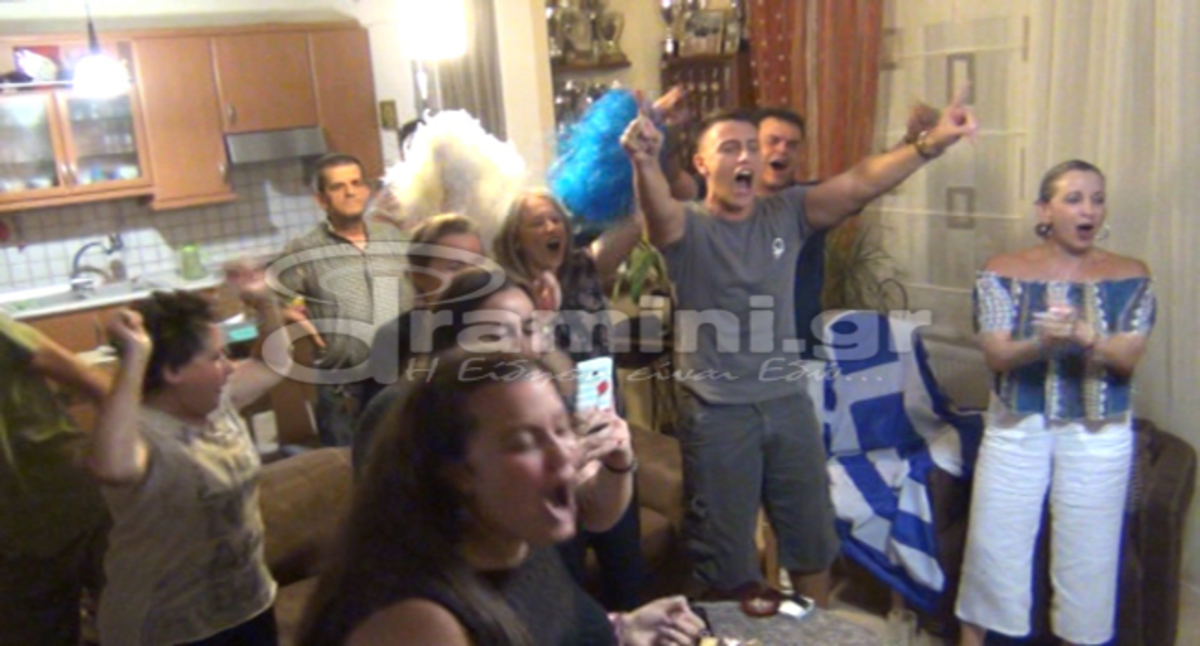 Άννα Κορακάκη: Γέλια και δάκρυα χαράς για το χρυσό στους Ολυμπιακούς Αγώνες – “Έσπασαν” το… σπίτι από τους πανηγυρισμούς – Το παράπονο της μάνας της