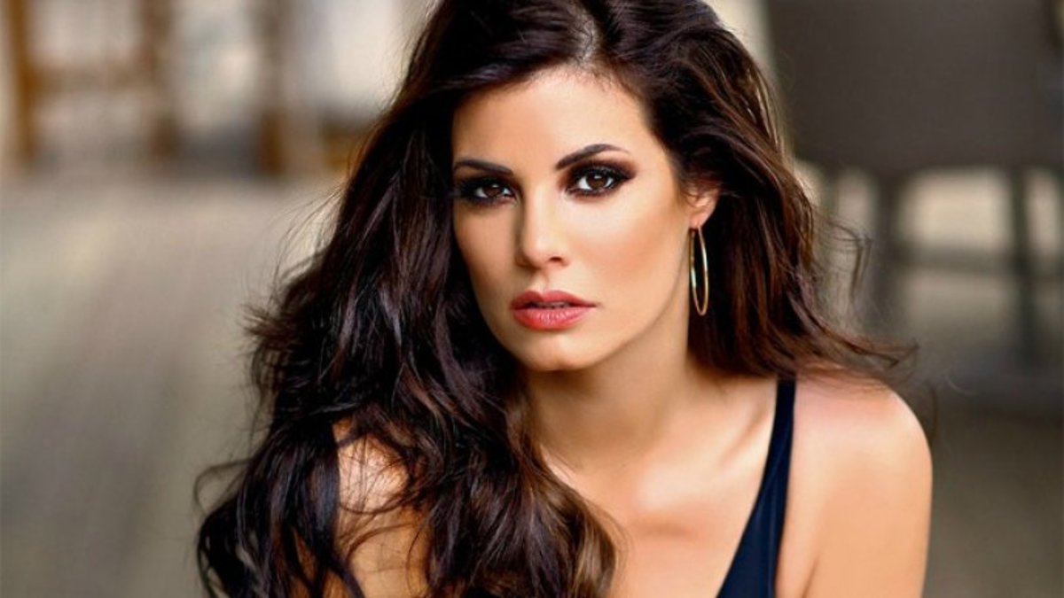 «Η Μαρία Κορινθίου έχει δίκιο που είναι εκνευρισμένη μαζί μου…»