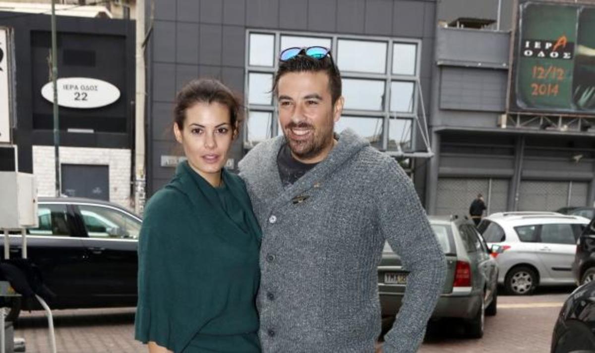 Γιάννης Αϊβάζης – Μαρία Κορινθίου: Απάντησαν στις φήμες χωρισμού με ένα καυτό φιλί!