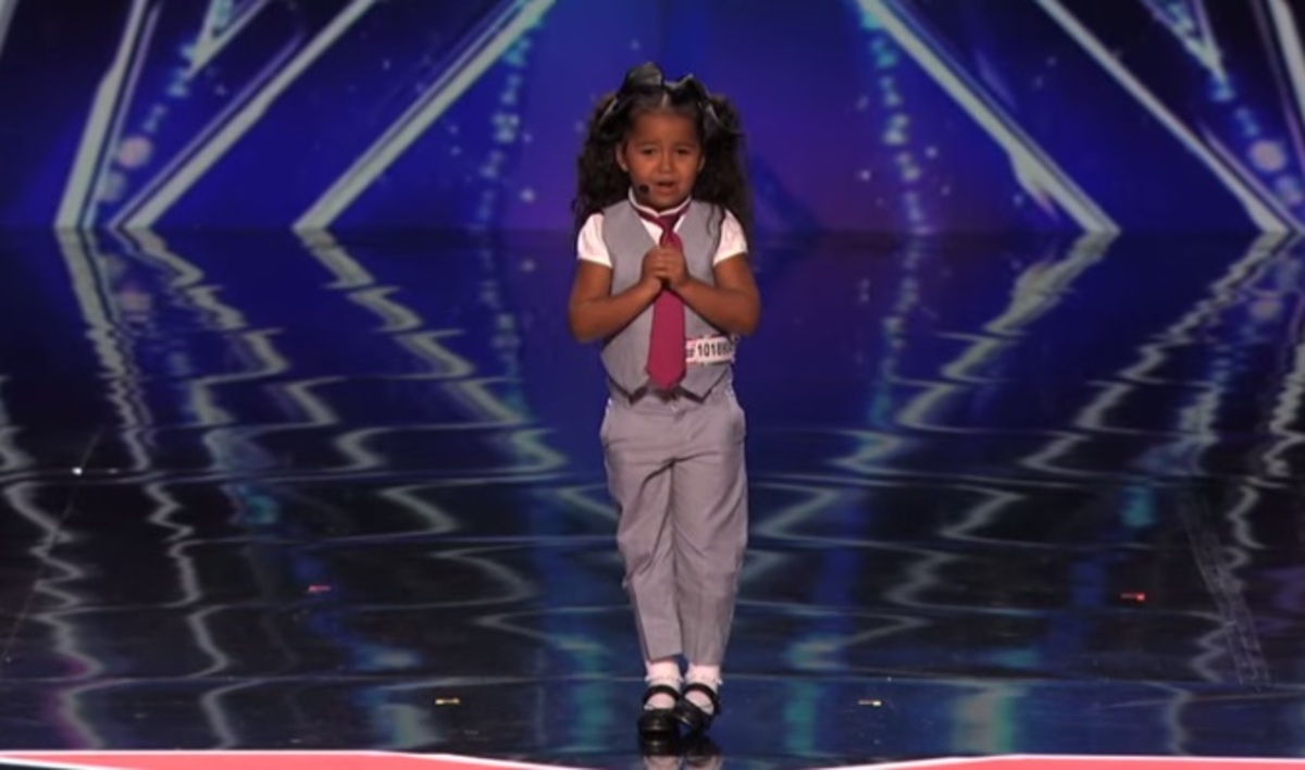 Ξετρέλανε το κοινό η μικρή διαγωνιζόμενη! Σηκώθηκαν όρθιοι