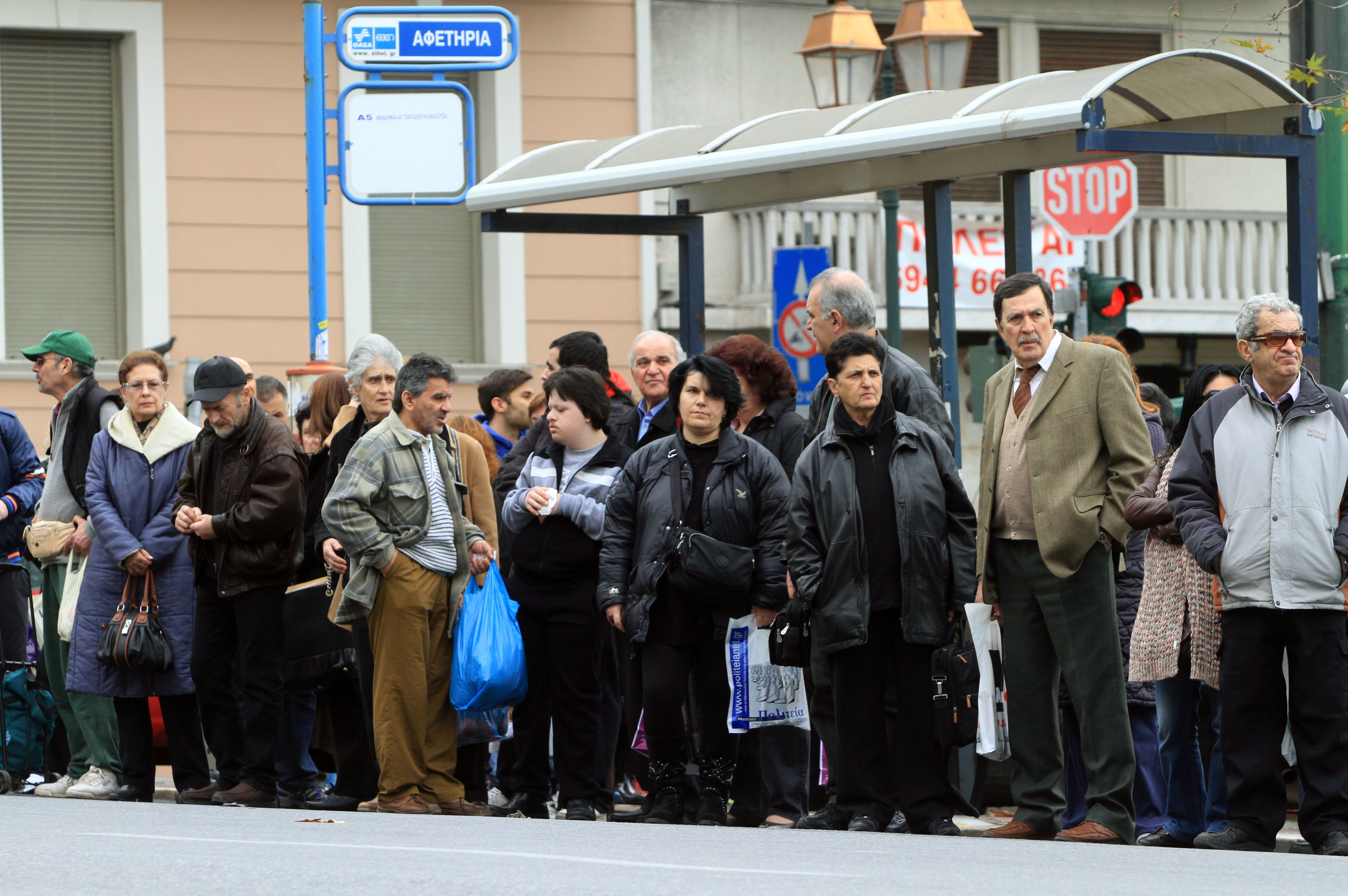 Χωρίς τρόλεϊ, ΟΣΕ, Προαστιακό, 09:00-21:00 τα λεωφορεία – Πως θα κινηθούν τα Μέσα Μεταφοράς