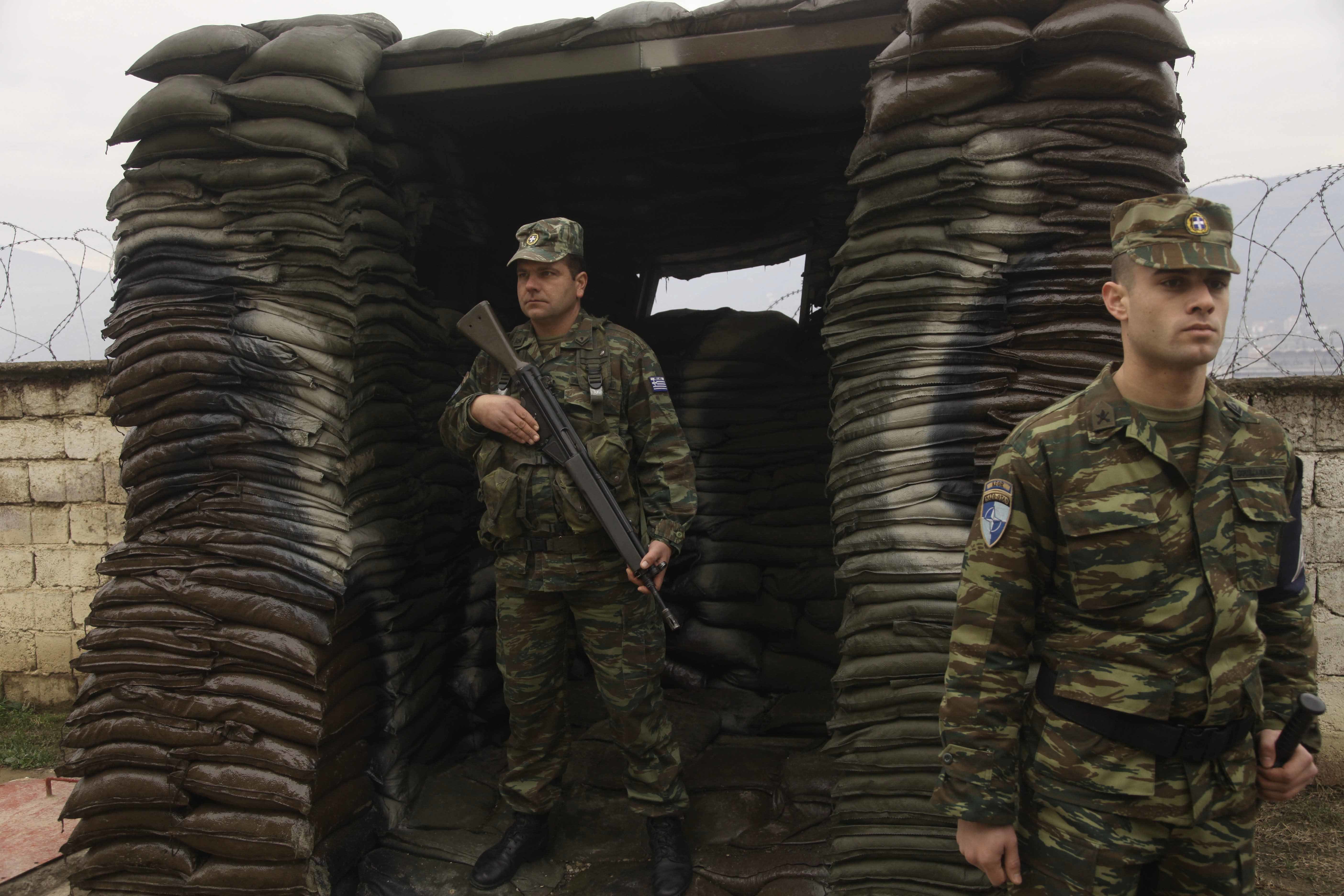 Απλήρωτοι οι Έλληνες στρατιωτικοί στο Κόσσοβο από το Δεκέμβριο!