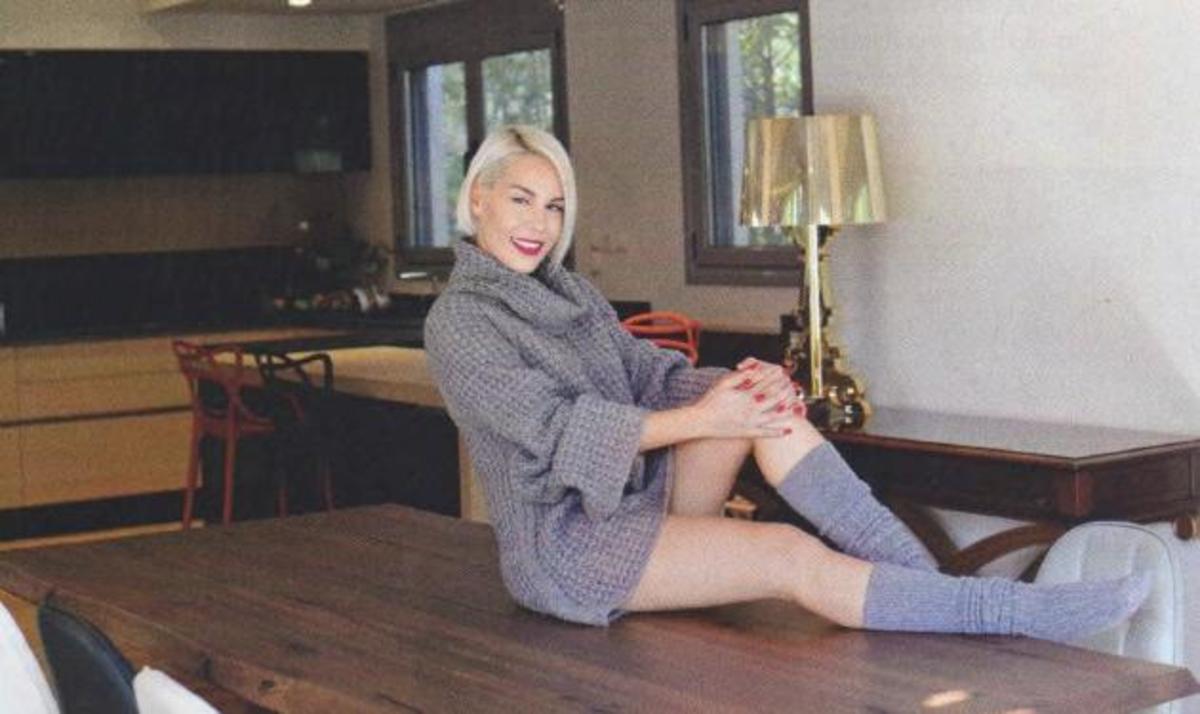 Δείτε τη μοντέρνα μεζονέτα της Ράνιας Κωστάκη στη Φιλοθέη!