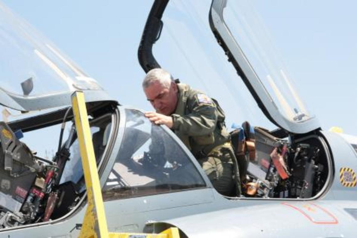 “Τουρκικά F 16 συνόδευσαν τον Κωσταράκο, στη πτήση στο Καστελόριζο”! Ψεύδη Τούρκων