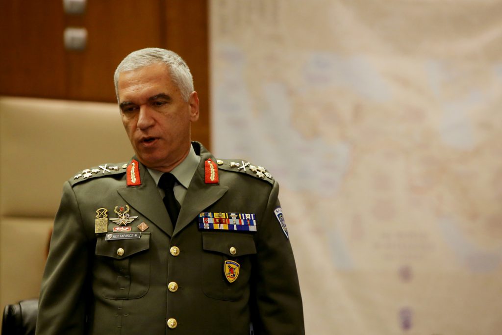 Απίστευτη επίθεση ΠΑΣΟΚ στον Α/ΓΕΕΘΑ: “Μην γλύφεις άλλο τον υπουργό”!