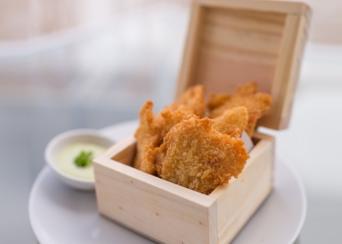 Η τραγανή τεχνική του πανέ! Συνταγές για κοτόπουλο, μανιτάρια και αγκινάρες σε κρούστα