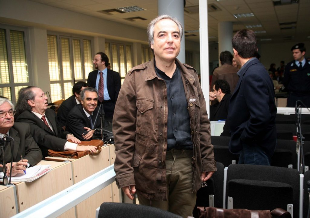 Στο νοσοκομείο οι απεργοί πείνας Κουφοντίνας και Σοφιανίδης