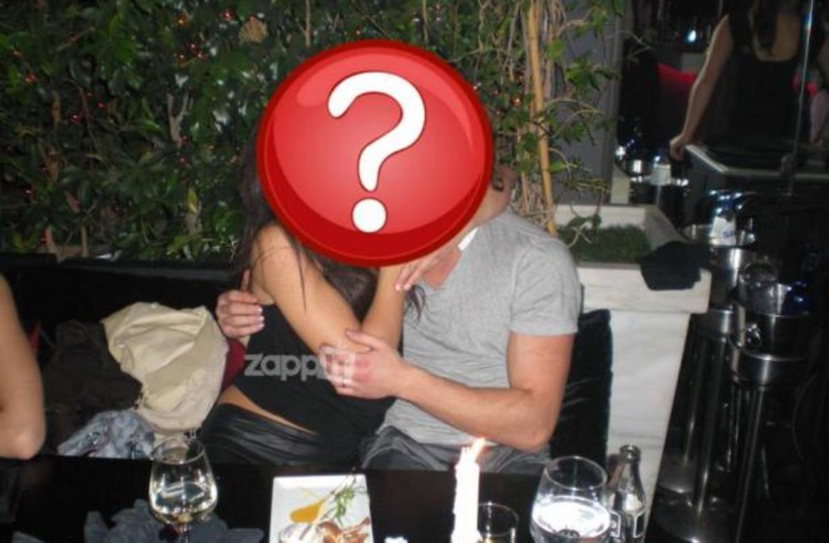 Μόνο στο ΖΑPPIT!: Γνωστό ζευγάρι σε στιγμές πάθους!