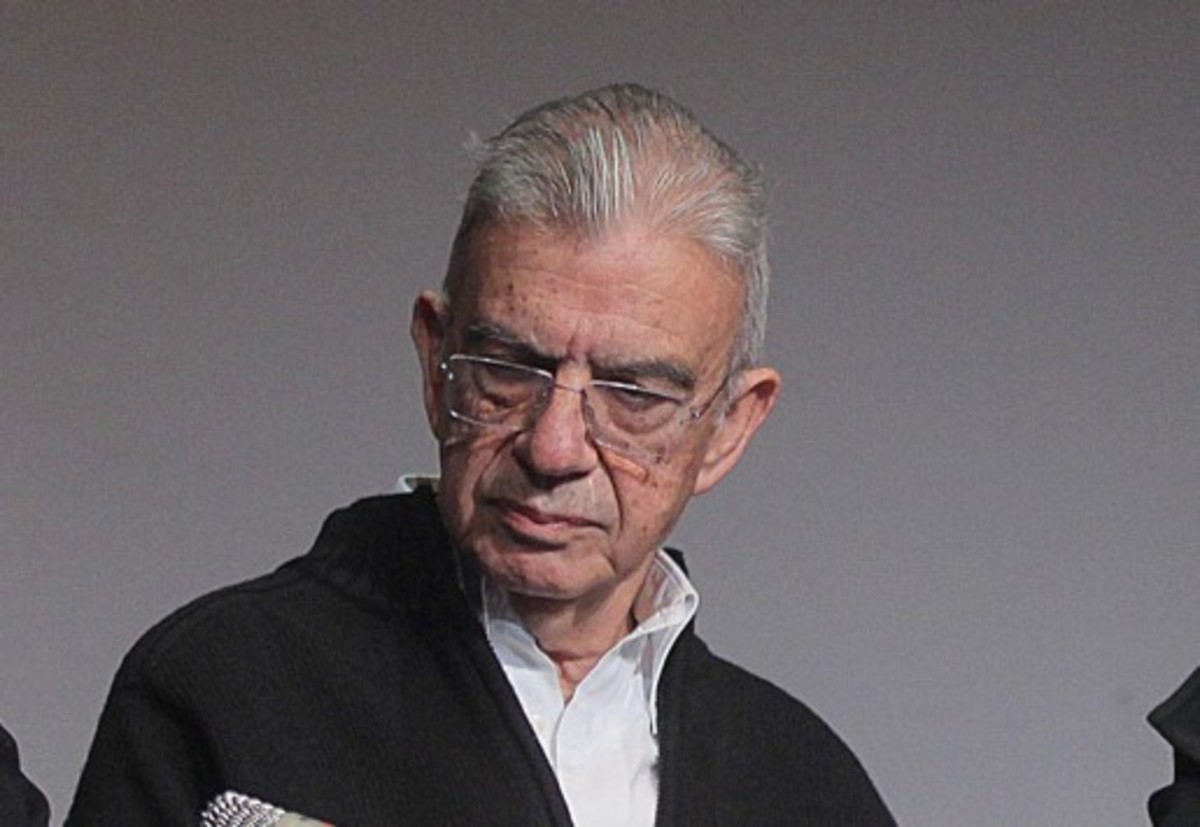 Στην πλατεία Βικτωρίας ψάχνουν τον δολοφόνο του Μένη Κουμανταρέα