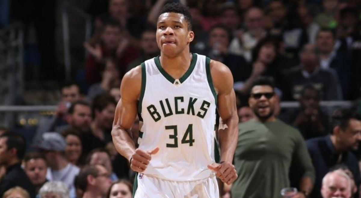 NBA: Απίστευτος Αντετοκούνμπο! Απογειώθηκε… κυριολεκτικά  (VIDEO)