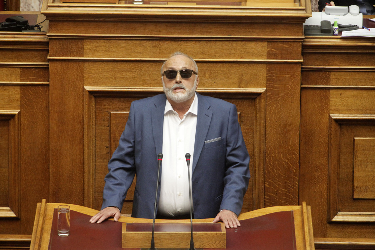 Κουρουμπλής: Δεν μπορεί να λέμε στον κόσμο ωραία λόγια