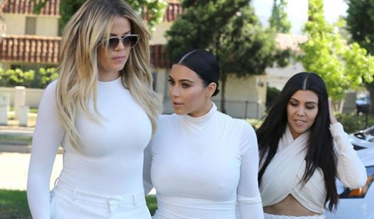 Kourtney Kardashian: Η φωτoγραφία στα social media μετά τον χωρισμό της και η συνάντηση με τις αδερφές της!