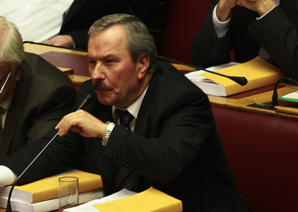 Στη Βουλή η δικογραφία για την καταγγελία σοκ για τον πρώην υφυπουργό – Εφοριακός: Με πίεζε να σβήσω πρόστιμο μαμούθ σε εταιρεία