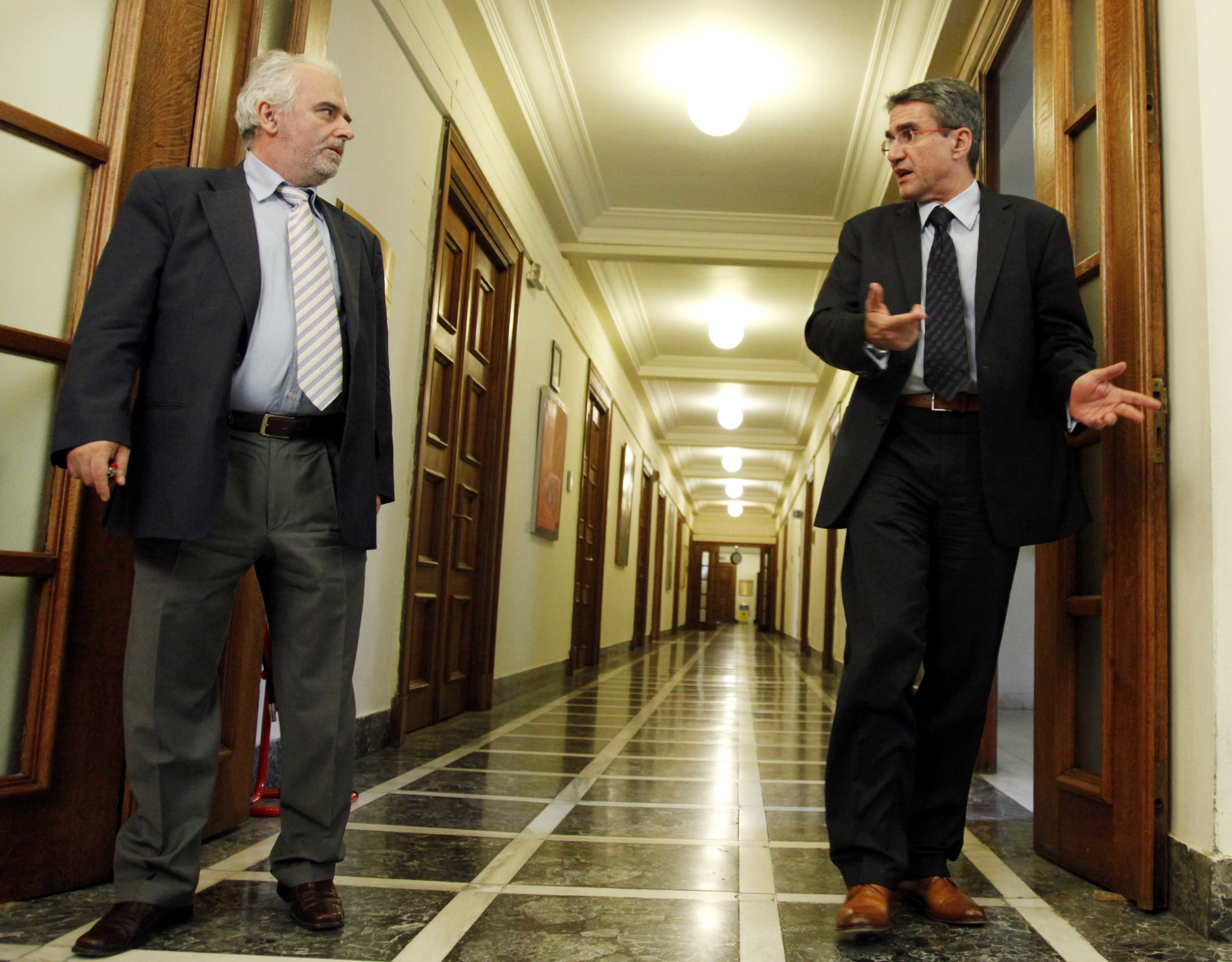 Άρχισαν τα όργανα πριν ακόμα ξεκινήσει η Εξεταστική για τα ομόλογα