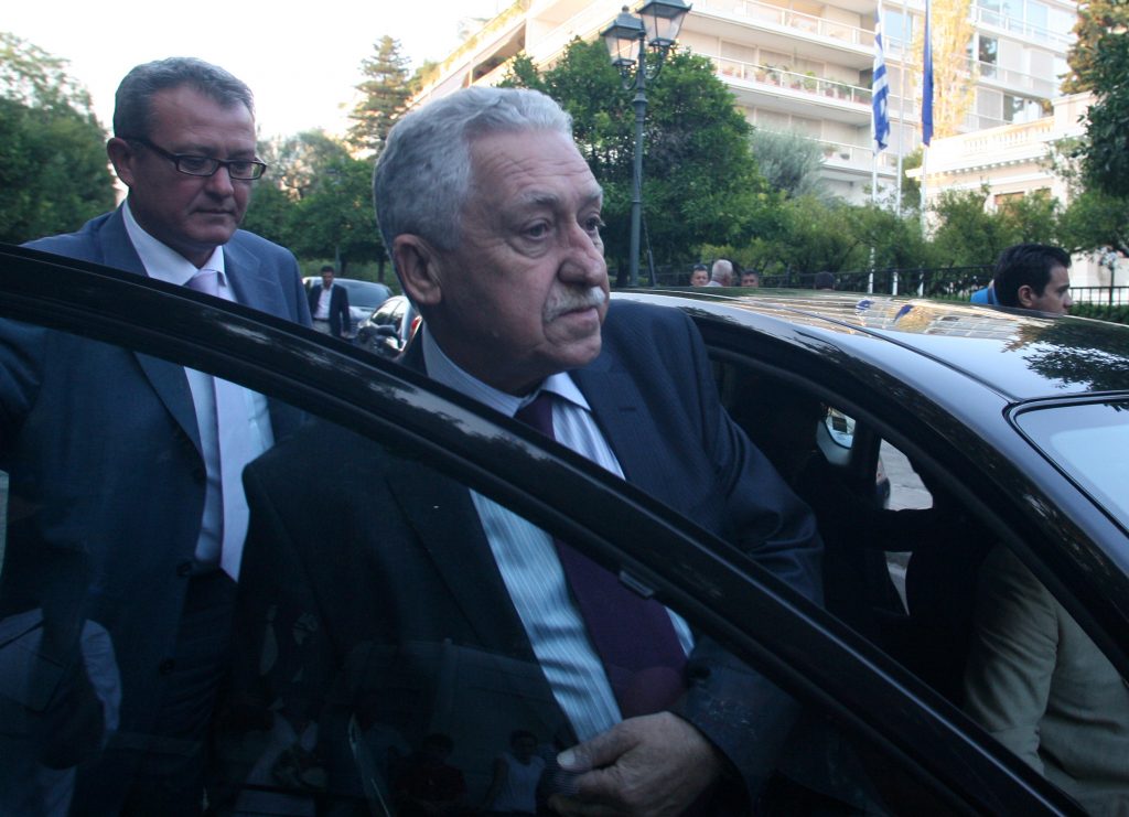 ΔΗΜΑΡ: Καταργείστε τα φορολογικά προνόμια των βουλευτών