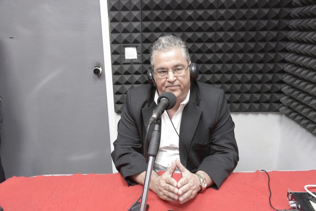 Στήριξη στους εργαζόμενους της ΔΕΗ από Κουτσούμπα