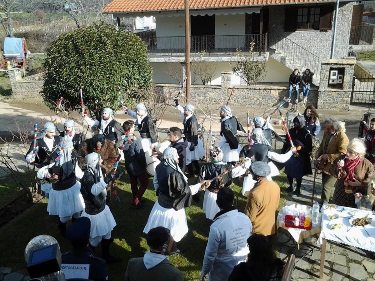 Βγήκαν οι Μωμόγεροι στην Κοζάνη! (ΒΙΝΤΕΟ)