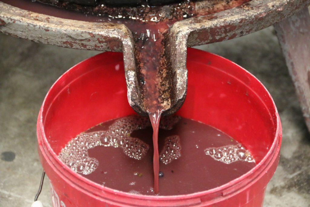 Πώς το κρασί έχασε από την κρίση – Ο κόσμος επέστρεψε στο χύμα