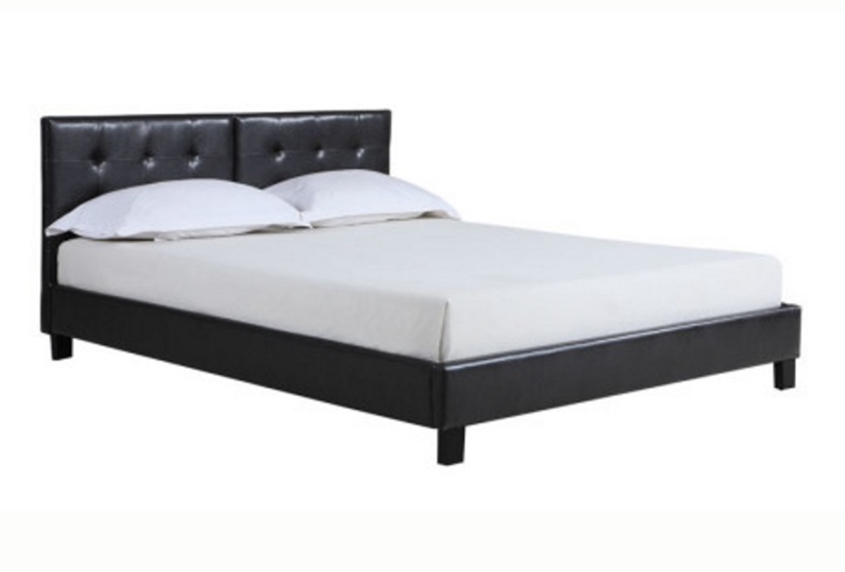 Ποιος γνωστός Έλληνας έχει συλλογή από κρεβάτια; «Είναι περισσότερα από 15…»