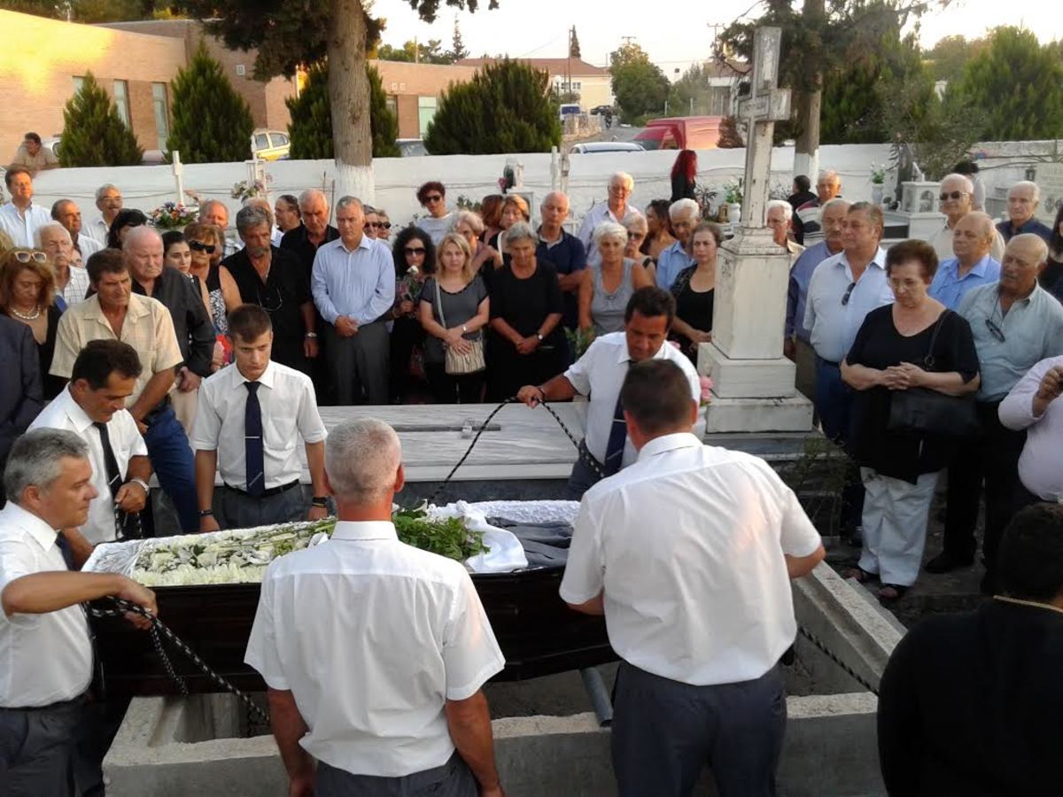 Στην αγκαλιά της Κρητικής γης ο Εμμανουήλ Κριαράς (ΦΩΤΟ)