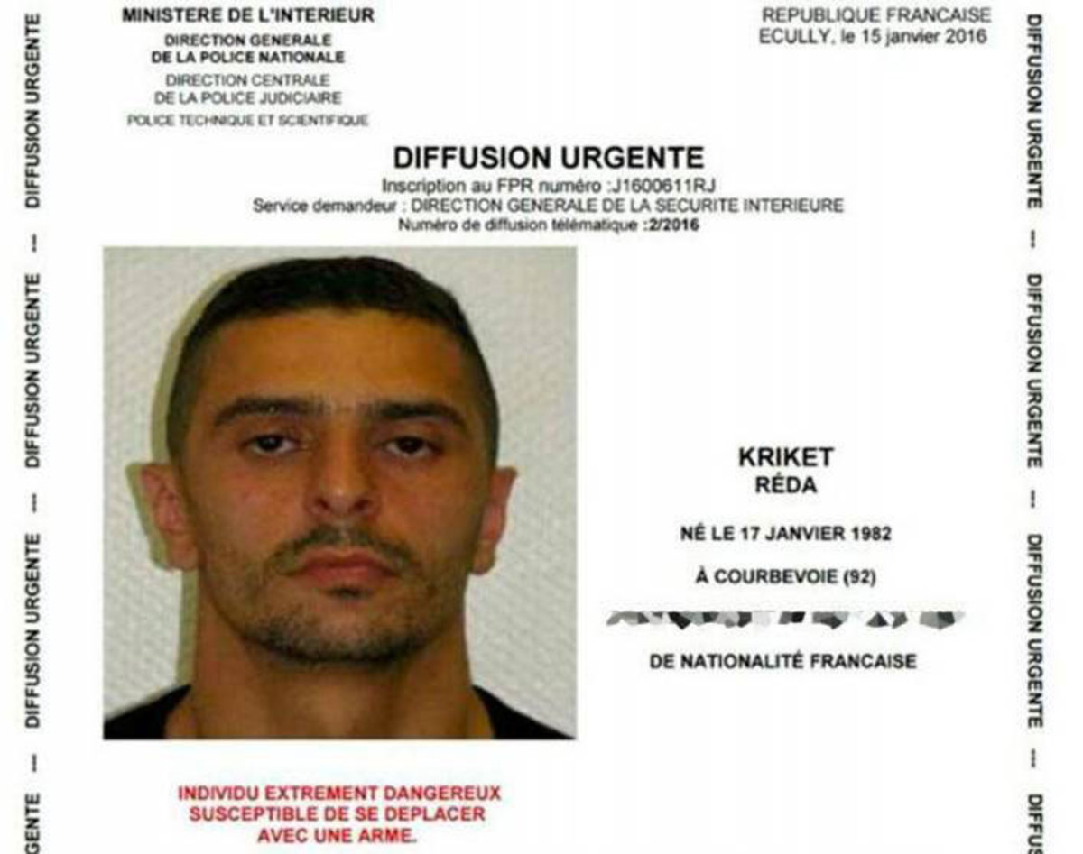 Γαλλία: Ετοίμαζαν… πόλεμο! “Οπλοστάσιο” στην κατοχή συλληφθέντα για τρομοκρατία