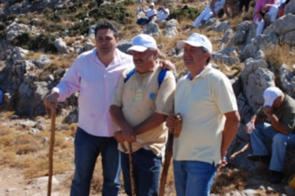 Οι δήμαρχοι κ.Μηλιαράς και Καλογεράκης με τον πρόεδρο του ΠΣ Κρήτης κ.Πιτσούλη (Cretalive)