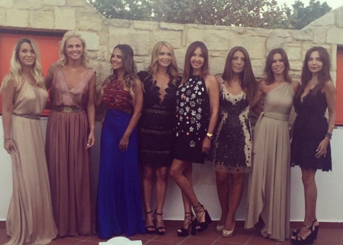 Ιωσήφ Μαρινάκης – Χρύσα Καλπάκη: Οι πρώτες φωτογραφίες από το γάμο τους στην Κρήτη!