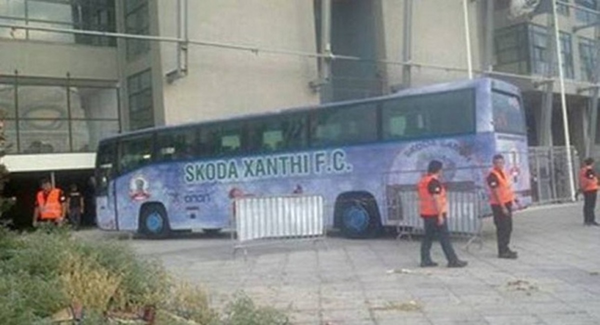 Επίθεση στο πούλμαν της ομάδας καταγγέλει η SKODA Ξάνθη!