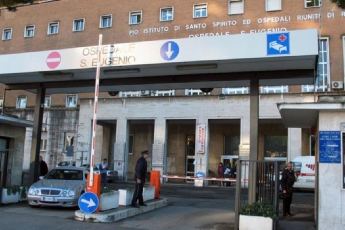 Με κρανιοεγκεφαλικές κακώσεις η Ελληνίδα μαθήτρια που έπεσε από τον 2ο όροφο ξενοδοχείου της Ρώμης