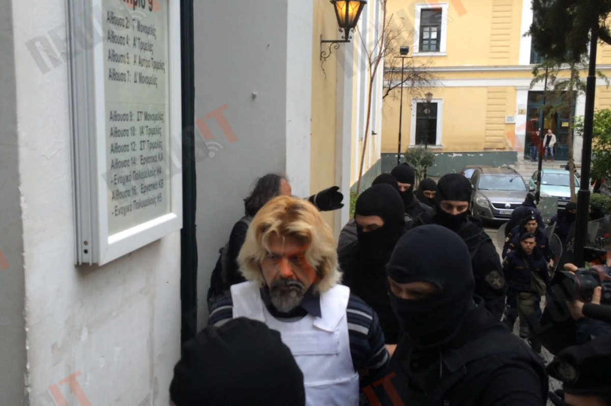 Στον ανακριτή για να μην… απολογηθεί ο Χριστόδουλος Ξηρός